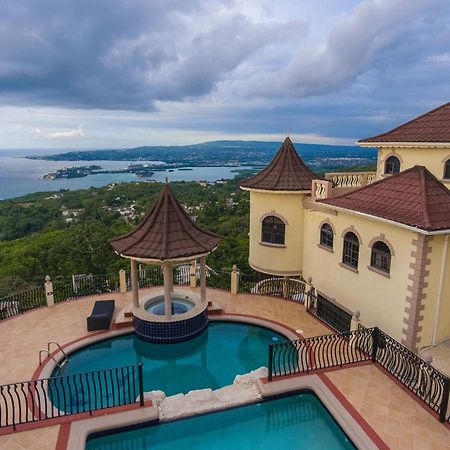Clarridge View Guesthouse Montego Bay Exterior foto
