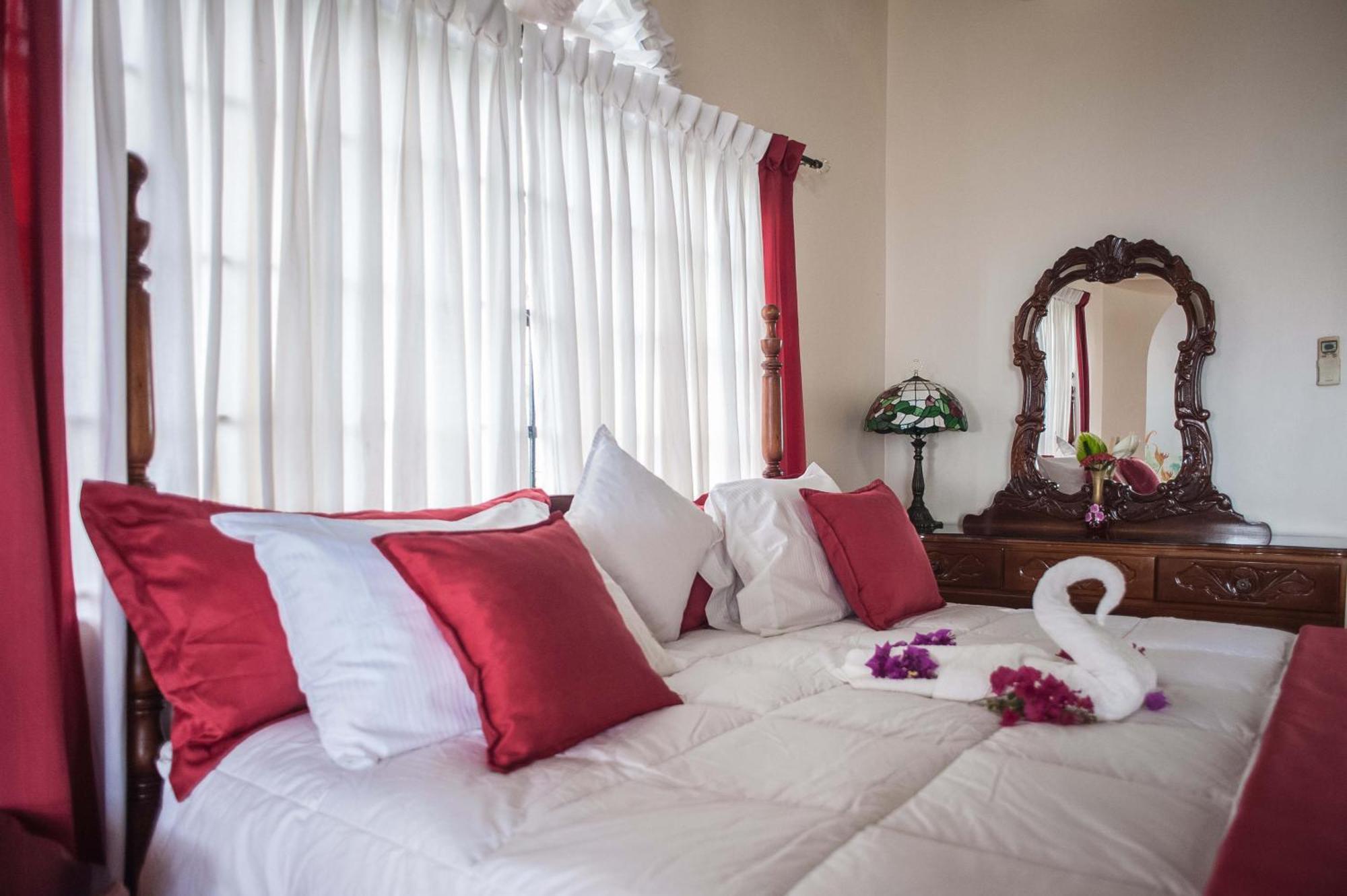 Clarridge View Guesthouse Montego Bay Exterior foto