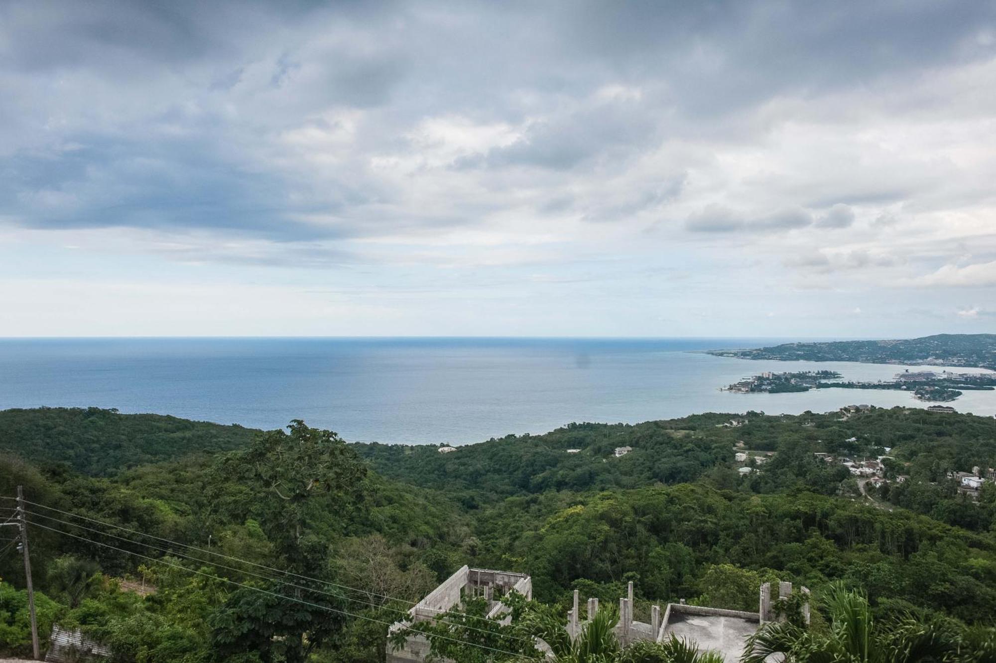 Clarridge View Guesthouse Montego Bay Exterior foto