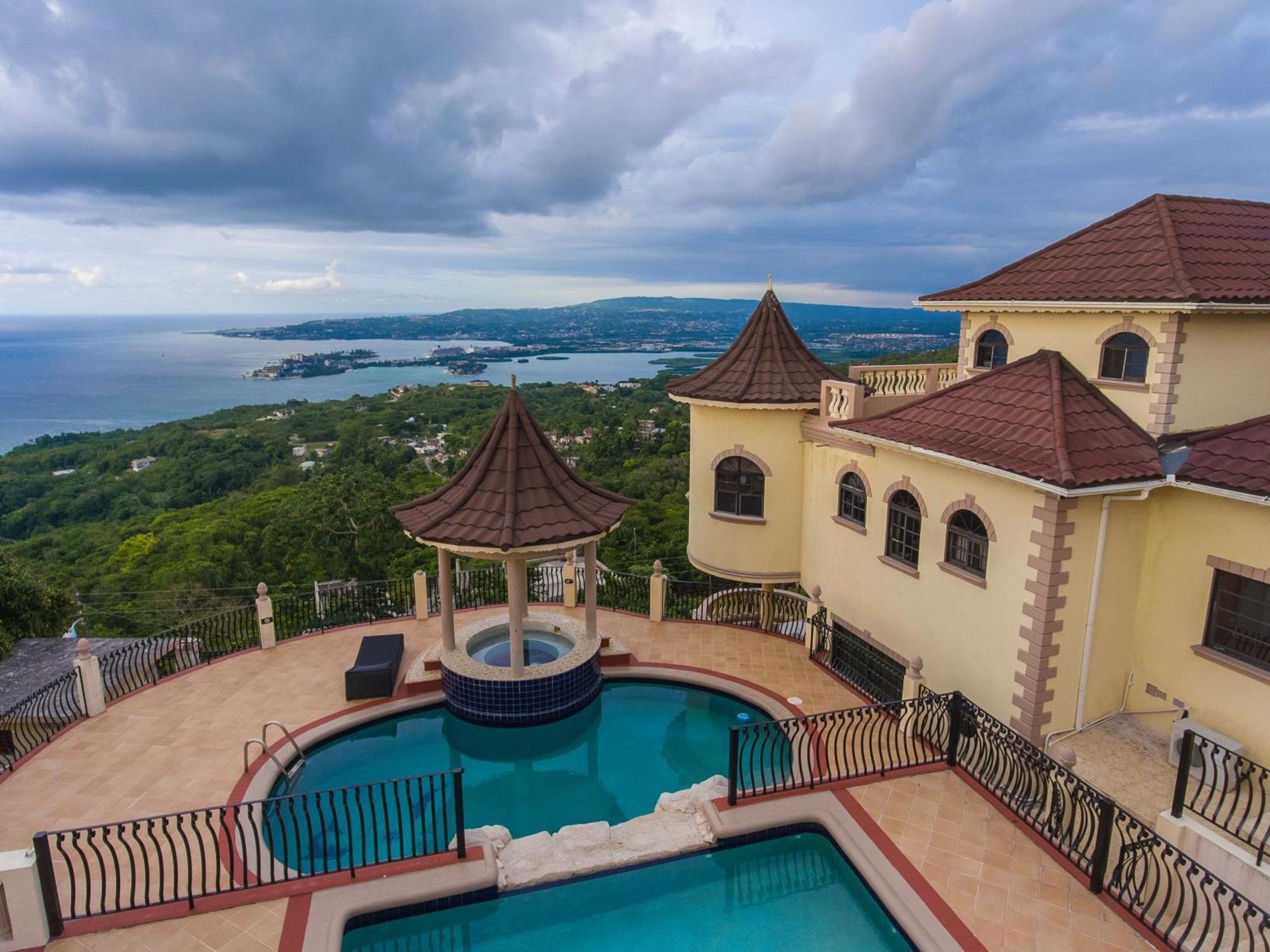 Clarridge View Guesthouse Montego Bay Exterior foto